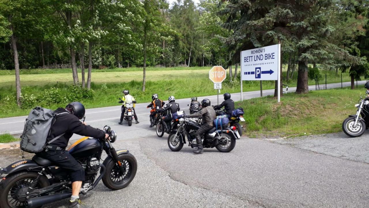 Richnow'S Bett Und Bike Ehem. Landgasthof Hotel Zittau Bagian luar foto